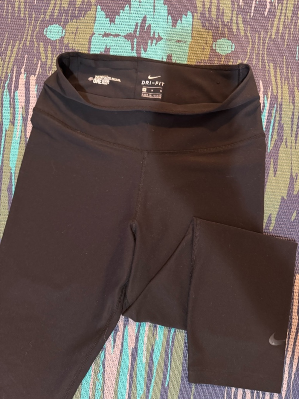 Nike Kids Black Dri-FIT Leggings with Small Silver Swoosh